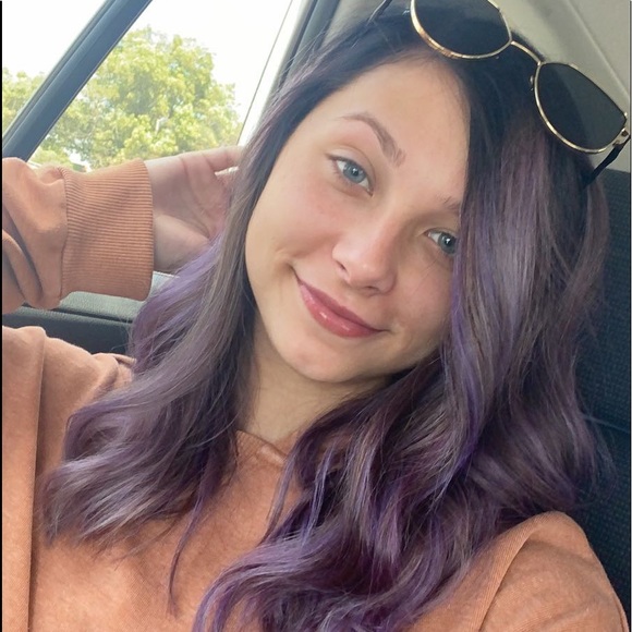 Meet your Posher, Kandice - Picture 1 of 1